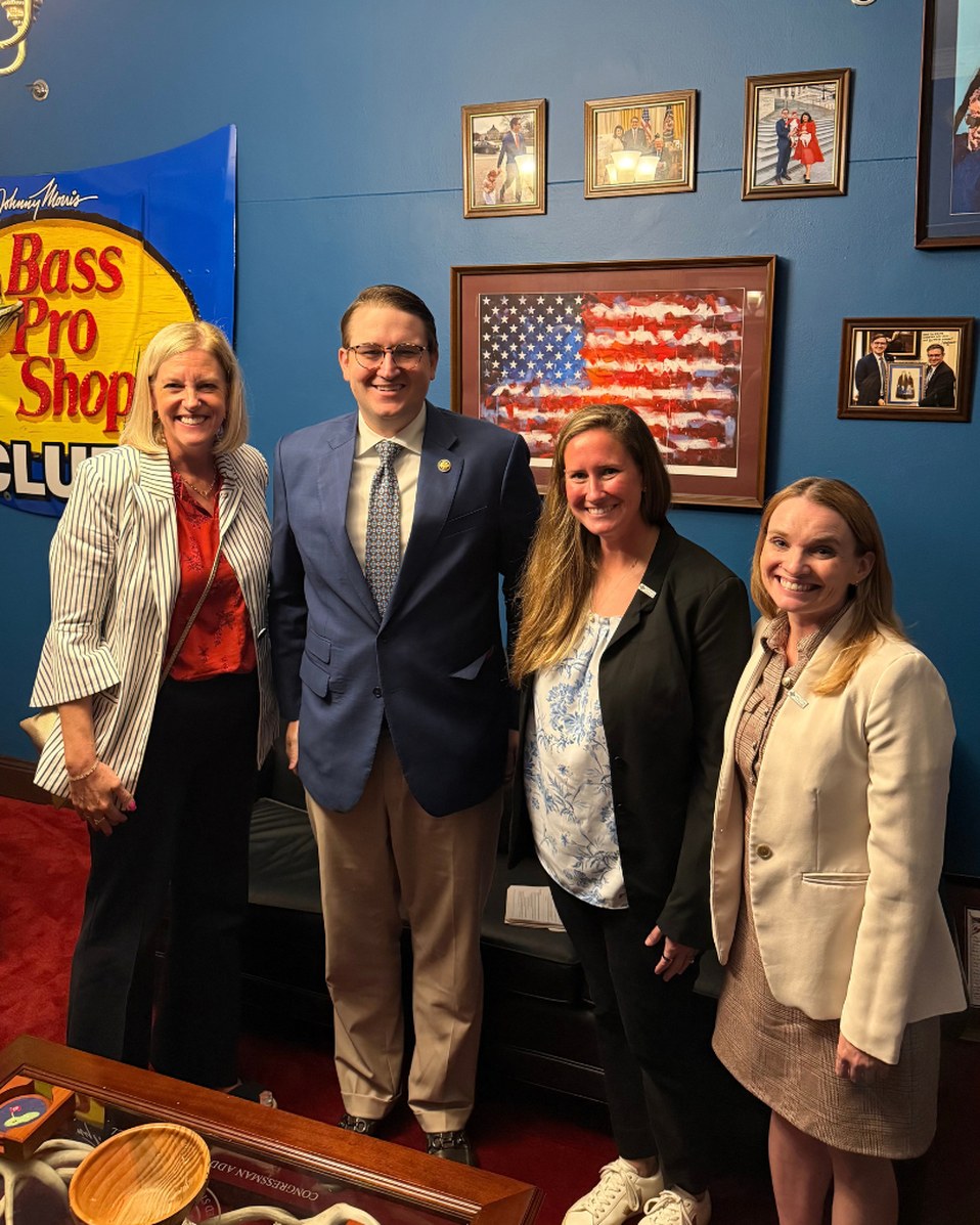 HOPA advocates with a state representative