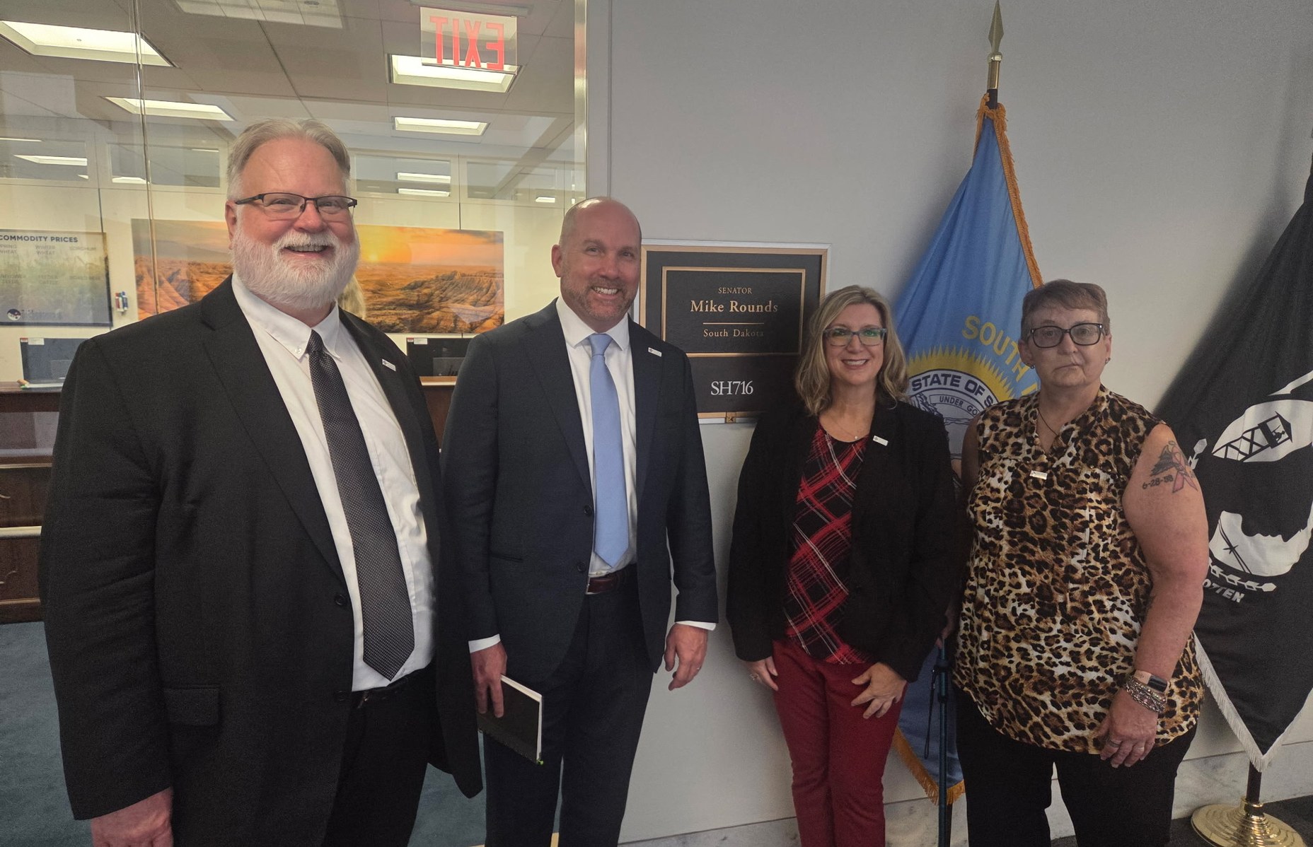 Hill Day participants meeting with Sen. Mike Rounds (SD)